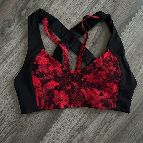 Lululemon sports bra - Picture 1 of 3